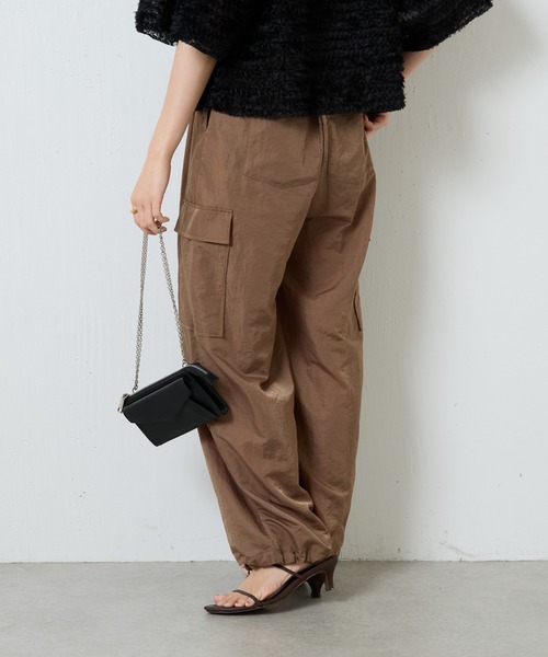 COLLAGE GALLARDAGALANTE（コラージュガリャルダガランテ）の「【OT】ナイロンツイルカーゴパンツ/WEB限定（カーゴパンツ・レディース・モカ/ブラック・FREE）」の7枚目の写真