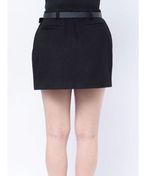 EMODA（エモダ）の「ローライズマイクロミニスカート（スカート・レディース・ベージュ/ブラック・MEDIUM/SMALL）」の10枚目の写真