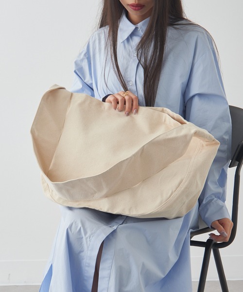 United Athle（ユナイテッドアスレ）の「【United Athle】heavy canvas newspaper bag / ヘヴィーキャンバス ニュースペーパーバッグ 1522（ショルダーバッグ・レディース・アイボリー/ブラック・FREE）」の6枚目の写真