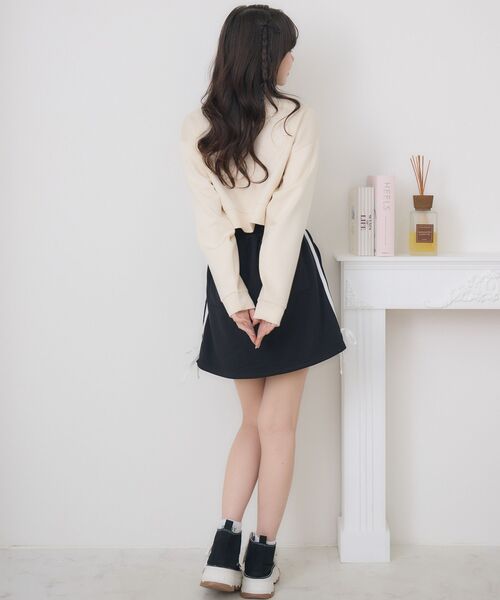 ems excite（エムズエキサイト）の「【セットアップ対応】裏毛ラインミニSK（スカート・レディース・ダークグレー/ブラック/ナチュラル・FREE）」の18枚目の写真