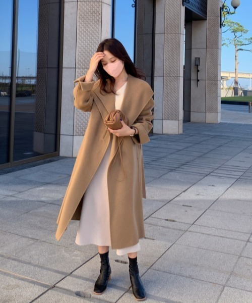 SHIENAS（シエナス）の「デザインダブルカラーリボンロングコート