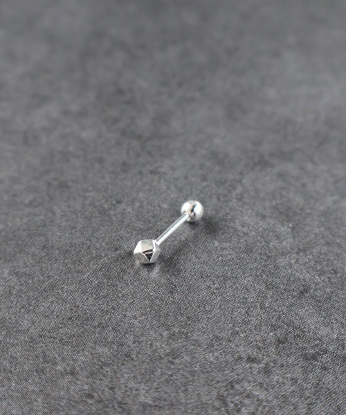 4INT.(フォイント)の「メンズライク バーベル ボディピアス 16G(片耳用) / silver925 (金属アレルギー対応)(ピアス(片耳用)・メンズ・A/B/C・FREE)」の12枚目の写真