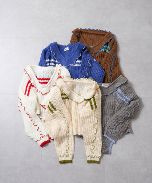 CIAOPANIC（チャオパニック）の「フリルメローラインショートニット（ニット/セーター・レディース・ブラウン/ベージュ/オフホワイト/グレー/ブルー・ONE SIZE）」の6枚目の写真