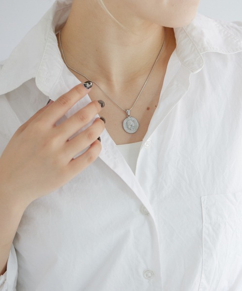 《金属アレルギー対応/ステンレス》スネークチェーン×コインネックレス（ネックレス）｜ear PAPILLONNER（イアパピヨネ）