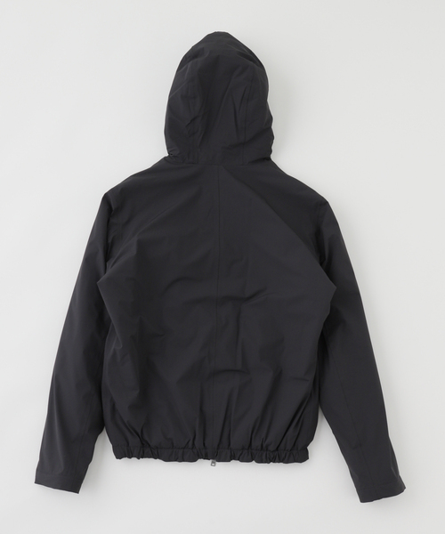 HERNO(ヘルノ)の「HERNO(ヘルノ) Resort フーデッドジップアップブルゾン(ブルゾン・メンズ・ブラック・46/48)」の2枚目の写真