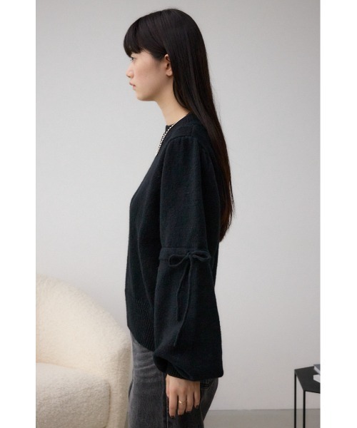 AZUL by moussy(アズールバイマウジー)の「袖リボンデザインニット(ニット/セーター・レディース・グレー系その他4/アイボリー/ブラック/レッド・FREE)」の9枚目の写真