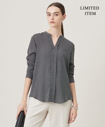 ICB（アイシービー）の「【WEB限定・UVケア・速乾・洗える】BackSatinAmunzen キーネックブラウス（シャツ/ブラウス）」