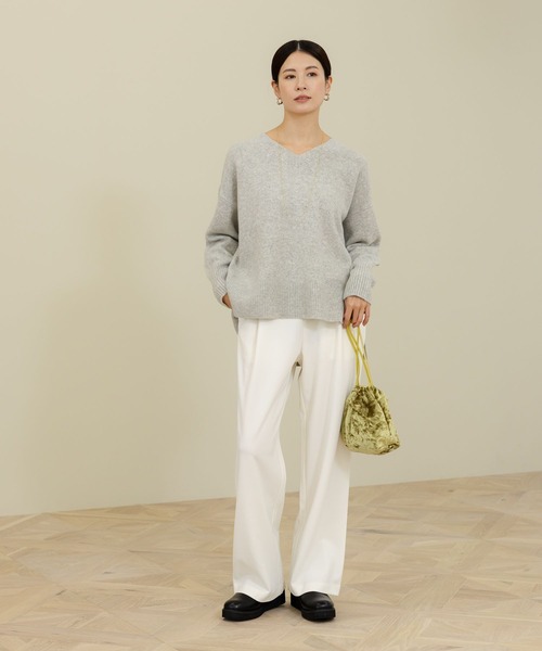 Elura(エルーラ)の「カシミヤ混Vネックニット/140834(ニット/セーター・レディース・ライトグレー/ライトピンク/ライトベージュ・LARGE/MEDIUM)」の6枚目の写真