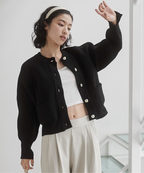 ANGIE（アンジー）の「金ボタン クルーネック ポケット ニット