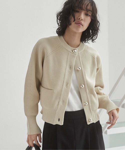 ANGIE（アンジー）の「金ボタン クルーネック ポケット ニット