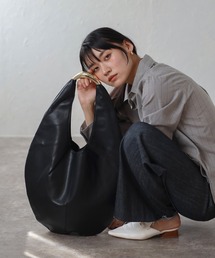 ENC（エンク）の「【LE VERNIS】SCULPTURE BAG M / スカルプチャーバッグM（ショルダーバッグ）」