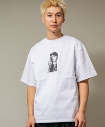 ”Seductive Gaze” T-shirt