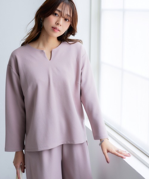 nissen（ニッセン）の「きれいめカットツイル素材スキッパートップス（毛玉・静電気防止）【セットアップ可能】＜大きいサイズ有＞（Tシャツ/カットソー・レディース・ブラック/チャコールグレー/ラベンダー/オフホワイト・L/M/3L/S/LL）」の5枚目の写真