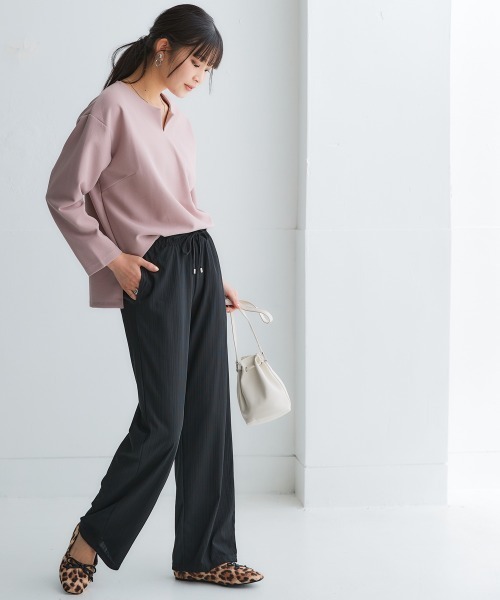 nissen（ニッセン）の「きれいめカットツイル素材スキッパートップス（毛玉・静電気防止）【セットアップ可能】＜大きいサイズ有＞（Tシャツ/カットソー・レディース・ブラック/チャコールグレー/ラベンダー/オフホワイト・L/M/3L/S/LL）」の10枚目の写真