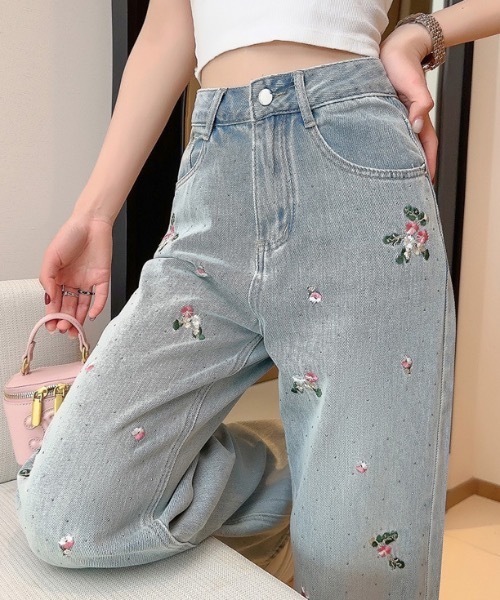Teem Store（チームストア）の「フラワー刺繍デザインルーズストレートデニム（デニムパンツ・レディース・ブルー・S/M/L）」の8枚目の写真