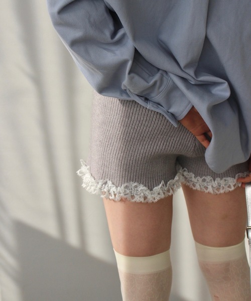 SANSeLF(サンセルフ)の「【SANSeLF】ヘムレースニット ショートパンツ sanw25s009(その他パンツ・レディース・グレー/ブラック・FREE)」の17枚目の写真