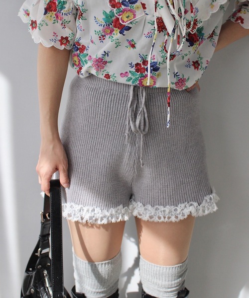 SANSeLF(サンセルフ)の「【SANSeLF】ヘムレースニット ショートパンツ sanw25s009(その他パンツ・レディース・グレー/ブラック・FREE)」の9枚目の写真