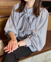 ギャザースリーブボウタイブラウス