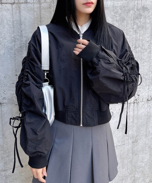 INGNI（イング）の「袖リボン付MA-1（MA-1・レディース・ピンク/ブラック/アイボリー・M）」の6枚目の写真