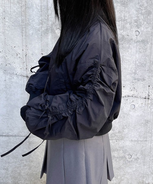 INGNI（イング）の「袖リボン付MA-1（MA-1・レディース・ピンク/ブラック/アイボリー・M）」の8枚目の写真