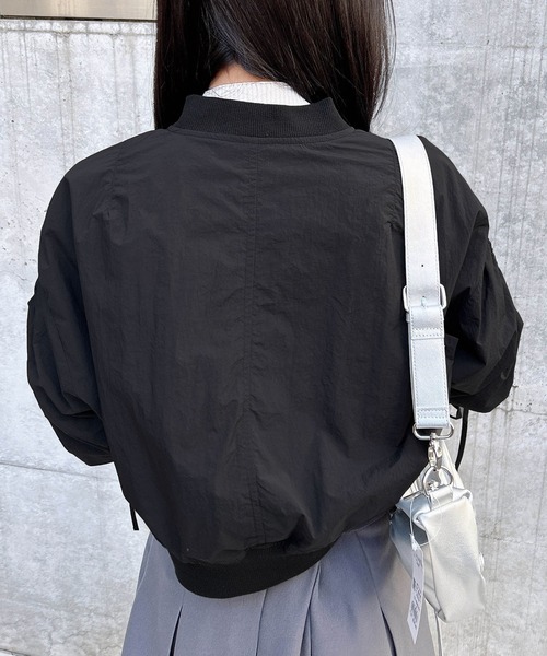 INGNI（イング）の「袖リボン付MA-1（MA-1・レディース・ピンク/ブラック/アイボリー・M）」の9枚目の写真