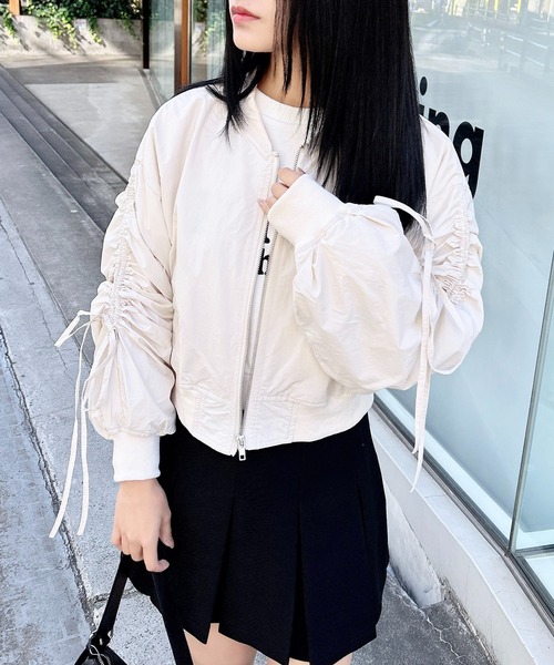 INGNI（イング）の「袖リボン付MA-1（MA-1・レディース・ピンク/ブラック/アイボリー・M）」の14枚目の写真