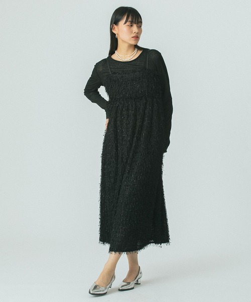 ROSE BUD(ローズバッド)の「レイヤードフリンジキャミワンピース(ワンピース・レディース・ブルー/ブラック・ONE SIZE)」の3枚目の写真