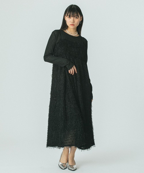 ROSE BUD(ローズバッド)の「レイヤードフリンジキャミワンピース(ワンピース・レディース・ブルー/ブラック・ONE SIZE)」の4枚目の写真