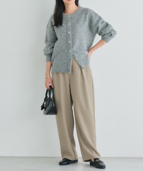 Pierrot（ピエロ）の「タックカーブパンツ（スラックス・レディース・グレイッシュベージュ/ブラック/オフホワイト/チャコール/ネイビー/ブルー/グレー系その他/グレー系その他2・PM/PS/TL/TM/L/M/S）」の18枚目の写真