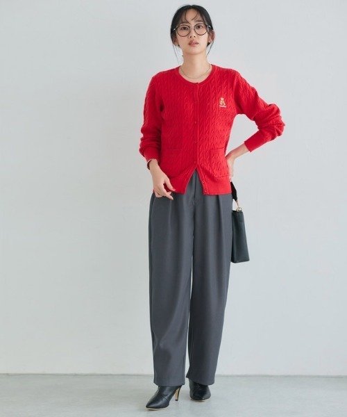 Pierrot（ピエロ）の「タックカーブパンツ（スラックス・レディース・グレイッシュベージュ/ブラック/オフホワイト/チャコール/ネイビー/ブルー/グレー系その他/グレー系その他2・PM/PS/TL/TM/L/M/S）」の21枚目の写真