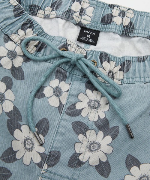 RVCA（ルーカ）の「RVCA メンズ ESCAPE ELASTIC PRINT SHORT 17 ショートパンツ 【2025年春夏モデル】/ルーカウエストゴムショートパンツ（その他パンツ・メンズ・グレー系その他・SMALL/X-LARGE/LARGE）」の6枚目の写真