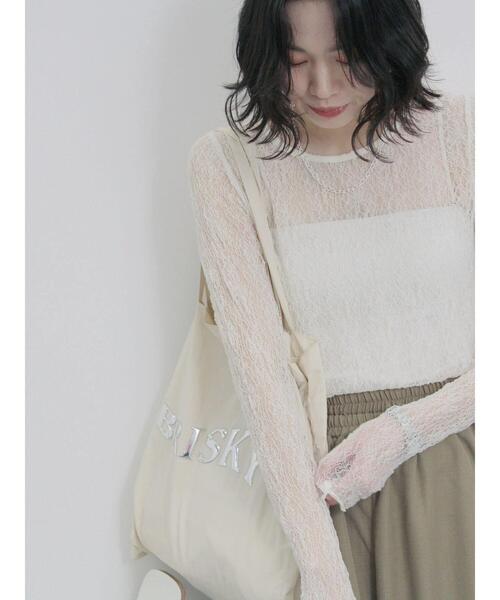 Samansa Mos2 blue（サマンサモスモスブルー）の「メタルプリントトート（ハンドバッグ・レディース・ブルー/シルバー/オフホワイト/グレー・F）」の8枚目の写真