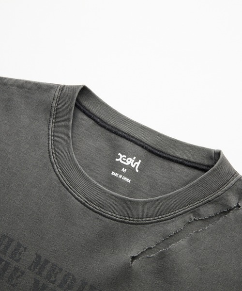 X-girl(エックスガール)の「FADED DISTRESSED S/S TEE(Tシャツ/カットソー・レディース・ブラック/ブラウン/オリーブ・S/M)」の5枚目の写真