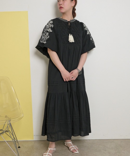 【裾のフリンジがワンポイント♡】HERMES ワンピース インド綿 ボリューム刺繍ワンピース ティアード ピンタック