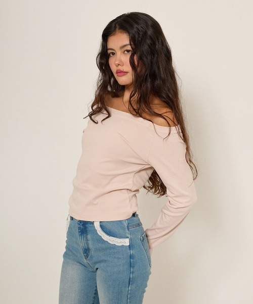 TINA:JOJUN(ティーナジョジュン)の「刺繍入り ボートネックカットソー TINA:JOJUN(Tシャツ/カットソー・レディース・ホワイト/カーキ/ボルドー/ピンクベージュ/ブラック・M)」の10枚目の写真