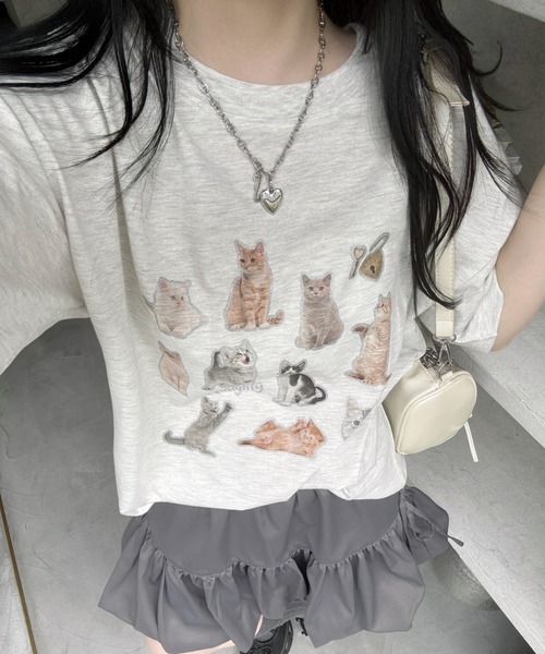 Ada.（エイダ）の「キャット コラージュ プリント Tシャツ（Tシャツ/カットソー・レディース・チャコール/オートミール/オフホワイト・FREE）」の19枚目の写真