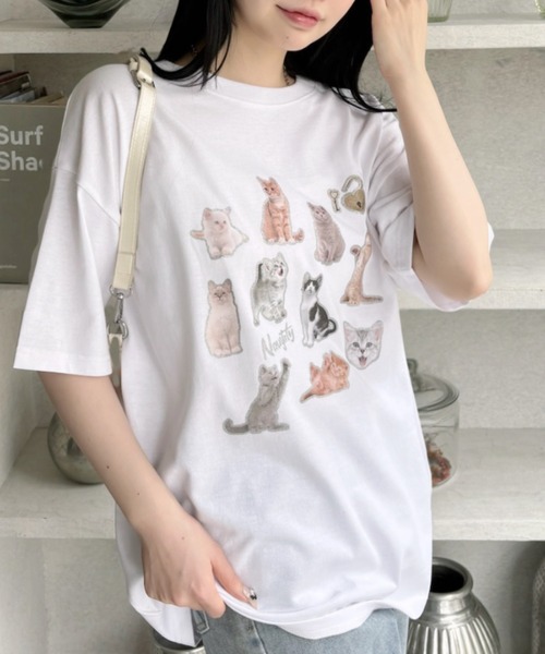 Ada.（エイダ）の「キャット コラージュ プリント Tシャツ（Tシャツ/カットソー・レディース・チャコール/オートミール/オフホワイト・FREE）」の5枚目の写真