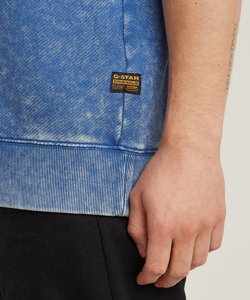 G-STAR（ジースター）の「ACID WASH LOOSE SWEATER/ヴィンテージライクウォッシュ加工ショートスリーブスウェット（Tシャツ/カットソー・メンズ・ブルー系その他/ブラウン系その他/ブラック系その他・LARGE/MEDIUM/X-LARGE/X-SMALL/SMALL）」の8枚目の写真