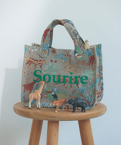 studio CLIP（スタディオクリップ）の「ジャガードトートバッグ S（トートバッグ・レディース・ブルー/アイボリー/ベージュ/ホワイト/ブラウン・FREE）」の3枚目の写真