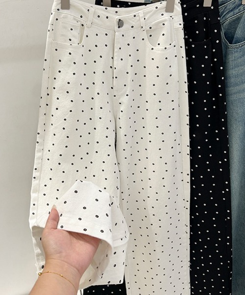 Mela(メラ)の「DAISYドットデニム(デニムパンツ・レディース・ホワイト/ブラック・XS/S/M/L)」の3枚目の写真
