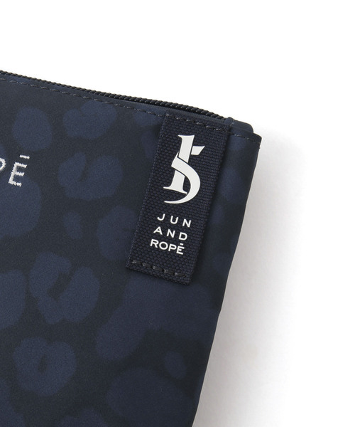 JUN&ROPE'（ジュンアンドロペ）の「アニマルプリントサコッシュ（ショルダーバッグ・レディース・ピンク/ネイビー/グレー・FREE）」の7枚目の写真