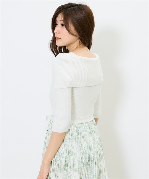 SWINGLE（スウィングル）の「オフショルニットドッキングプリーツワンピース（ワンピース・レディース・ライトベージュ/ブラック/ネイビー・FREE）」の14枚目の写真