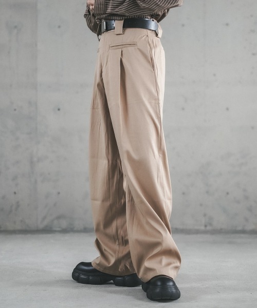 Shoowtime（ショウタイム）の「One tuck wide straight slacks pants / ワンタックワイドストレートスラックスパンツ（スラックス・メンズ・ブラック/ベージュ・X-LARGE/LARGE/MEDIUM）」の12枚目の写真