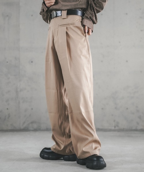 Shoowtime（ショウタイム）の「One tuck wide straight slacks pants / ワンタックワイドストレートスラックスパンツ（スラックス・メンズ・ブラック/ベージュ・X-LARGE/LARGE/MEDIUM）」の10枚目の写真