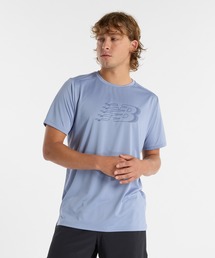 Sport Essentials グラフィックショートスリーブTシャツ