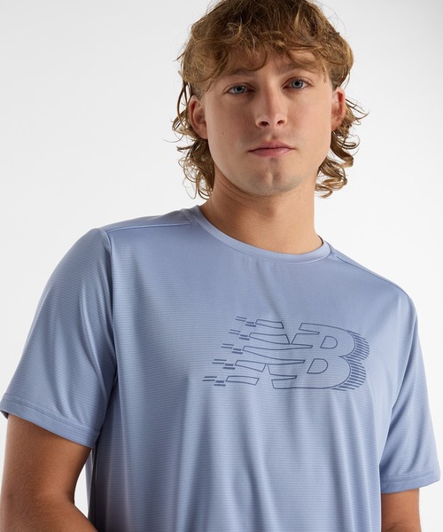 NEW BALANCE（ニューバランス）の「Sport Essentials グラフィックショートスリーブTシャツ（Tシャツ/カットソー・メンズ・ライトブルー・MEDIUM/LARGE/SMALL/X-LARGE/XX-LARGE）」の4枚目の写真