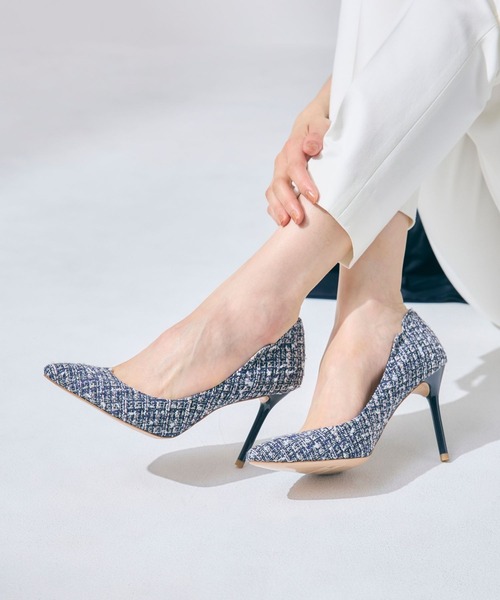 SEVEN TWELVE THIRTY（セヴントゥエルヴサーティー）の「スティレットヒールフラワーカットパンプス（パンプス・レディース・ネイビー系/ブラック系その他・22cm/22.5cm/23cm/23.5cm/24cm/24.5cm）」の1枚目の写真