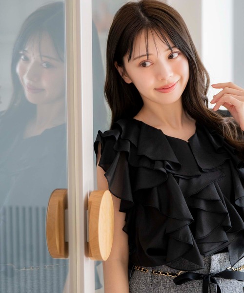 NOELA（ノエラ）の「ラッフルフリルブラウス（シャツ/ブラウス・レディース・サックスブルー/ブラック/オフホワイト・フリー）」の8枚目の写真