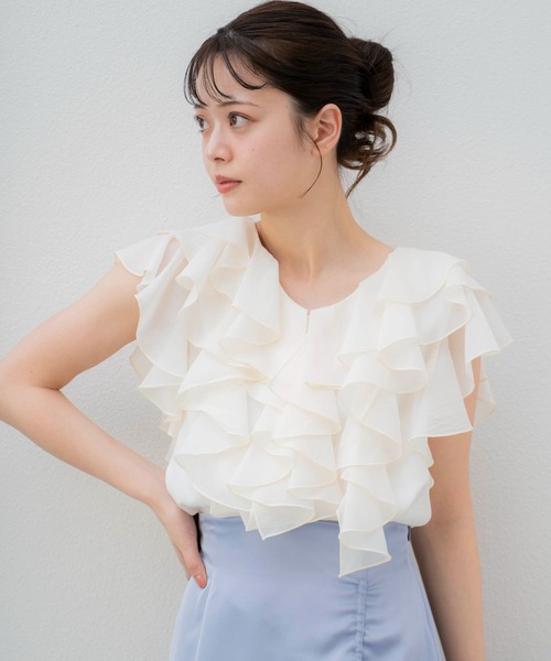 NOELA（ノエラ）の「ラッフルフリルブラウス（シャツ/ブラウス・レディース・サックスブルー/ブラック/オフホワイト・フリー）」の13枚目の写真