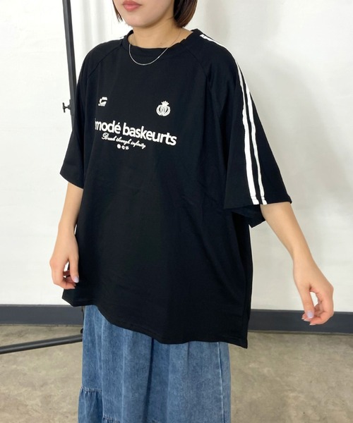 CRB(シーアールビー)の「袖ラインゲームビッグTシャツ(Tシャツ/カットソー・レディース・オフホワイト/グレー/ブラック・F)」の10枚目の写真
